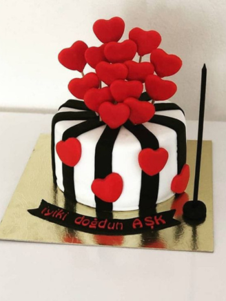 Customized+Cake
